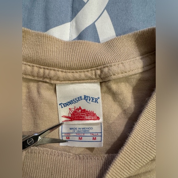 Men’s Med Light Beige Tennessee River T-Shirt “My Indian Name Is Crawling Drunk” - Picture 3 of 5